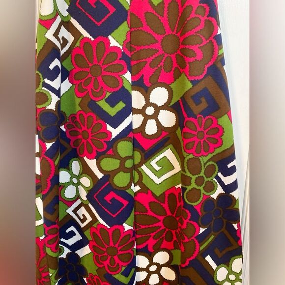 Vintage 60s/70s Groovy Floral Maxi Long Dress: Boho/Empire Waist/Cottage/Retro - Picture 3 of 9